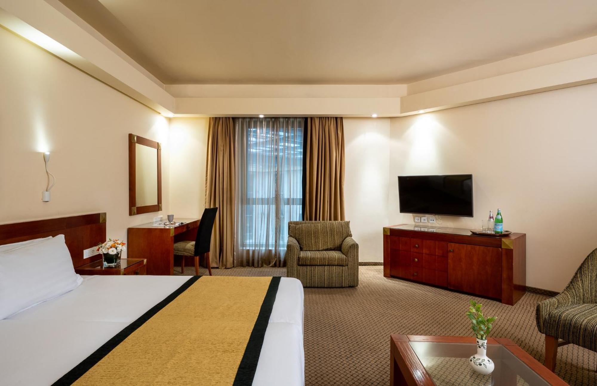 Olive Tree Hotel Йерусалим Екстериор снимка