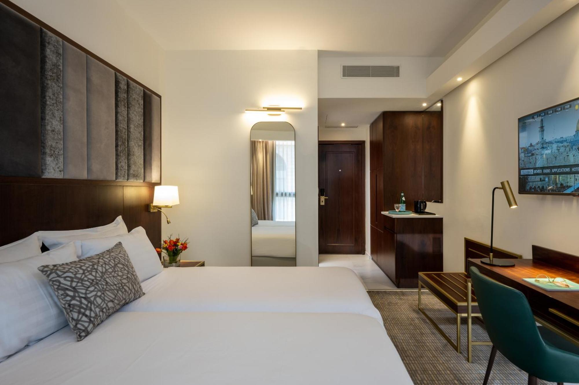 Olive Tree Hotel Йерусалим Стая снимка